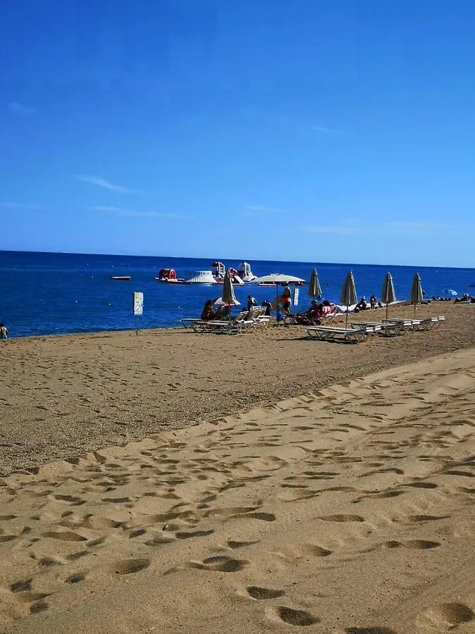 Апартаменты Apartamento Playa Santa Sussana Barcelona Санта-Сусанна